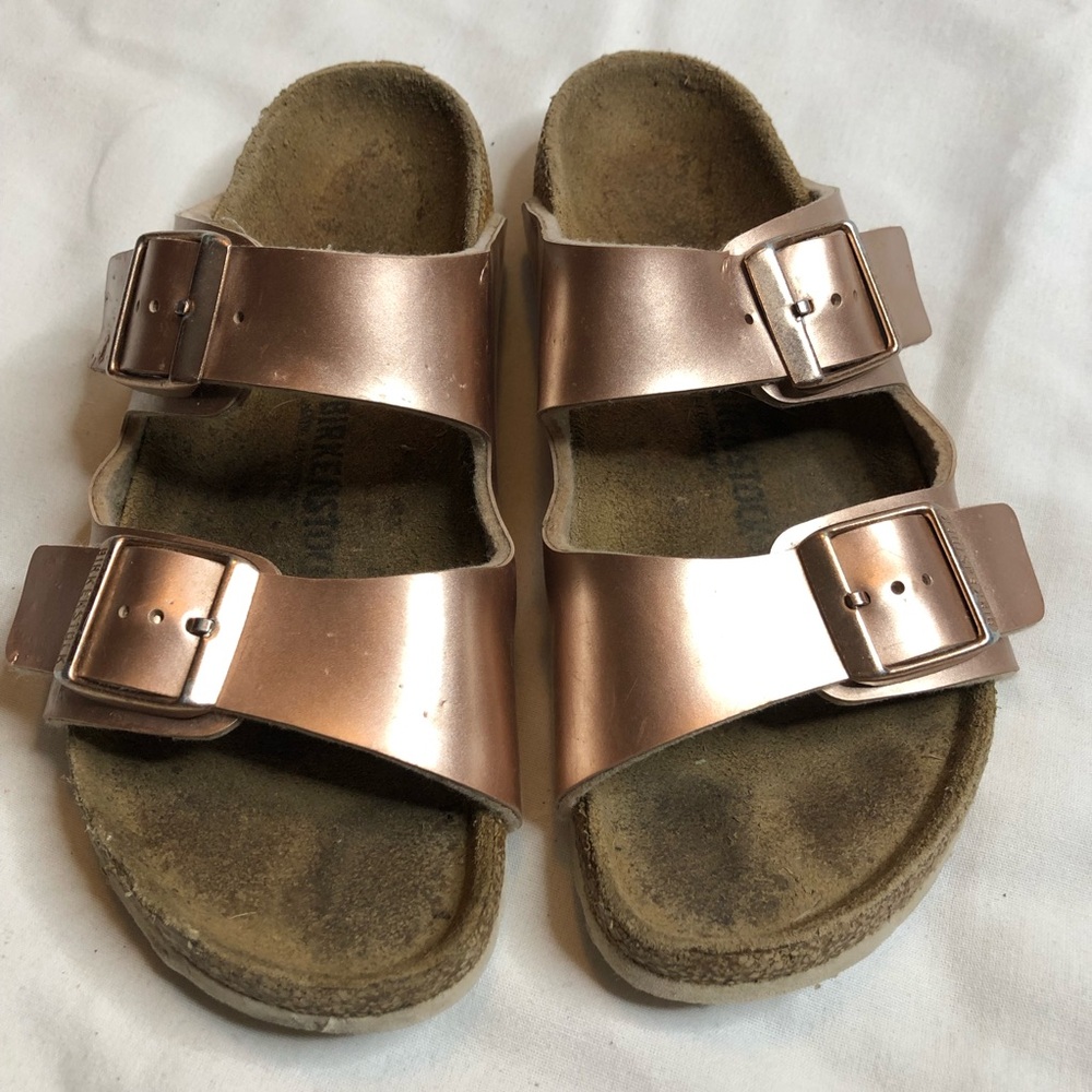 Birkenstock Arizona metallic rose gold sandals